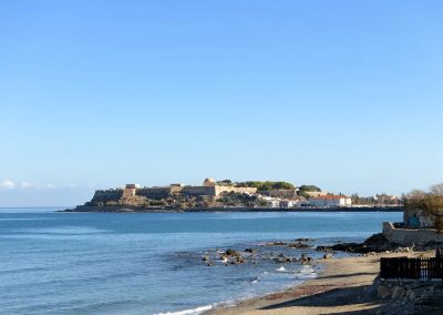 Thetis BeachFront Retreat. Accommodation in Rethymnon Crete